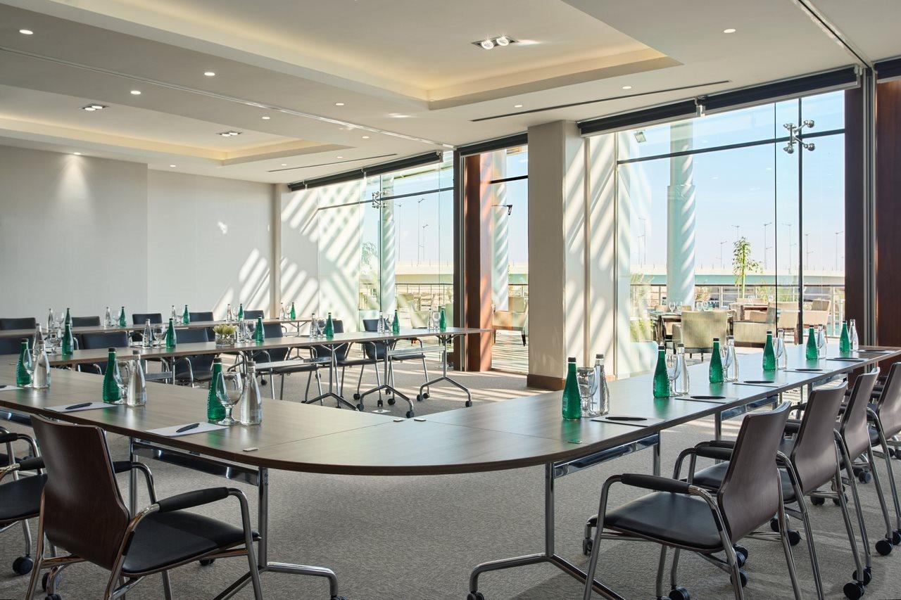 Bay La Sun Hotel And Marina - Emaar King Abdullah Economic City Екстериор снимка Meeting room