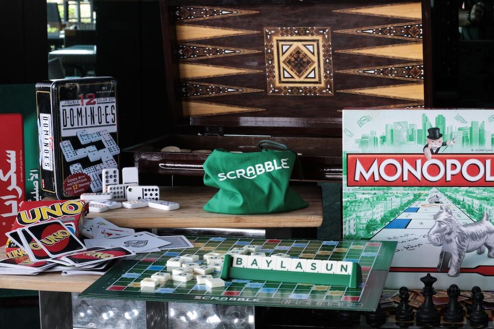 Bay La Sun Hotel And Marina - Emaar King Abdullah Economic City Екстериор снимка A selection of board games