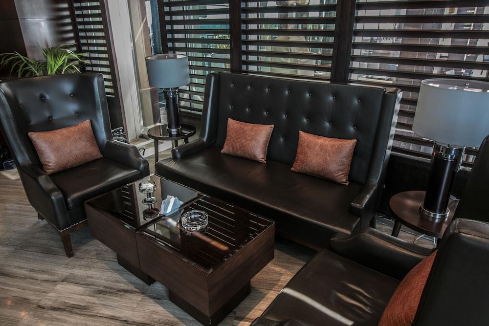 Bay La Sun Hotel And Marina - Emaar King Abdullah Economic City Екстериор снимка The interior of the lounge